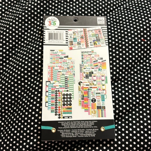 🌿🌼🌿🌸- The Happy Planner Fitness Stickers: 1475 pieces - Picture 2 of 7